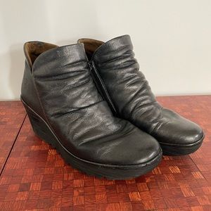 Fly London boots metallic size 42/11